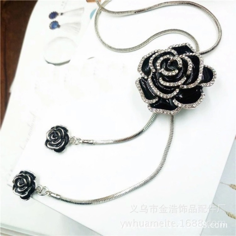 NEW💙💎GORGEOUS🖤BLACK🌹ROSE🖤PAVE CZ NECKLACE💎💙 - Picture 6 of 8